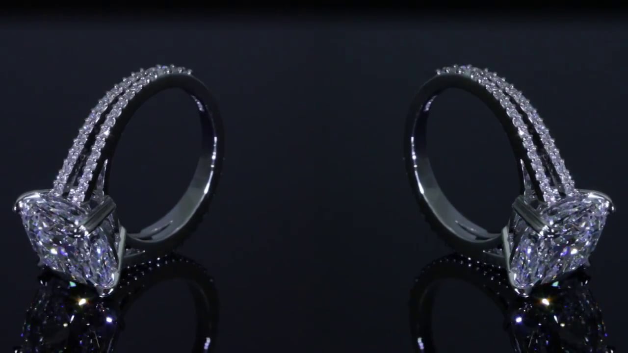 Cushion Cut Diamond Engagement Ring